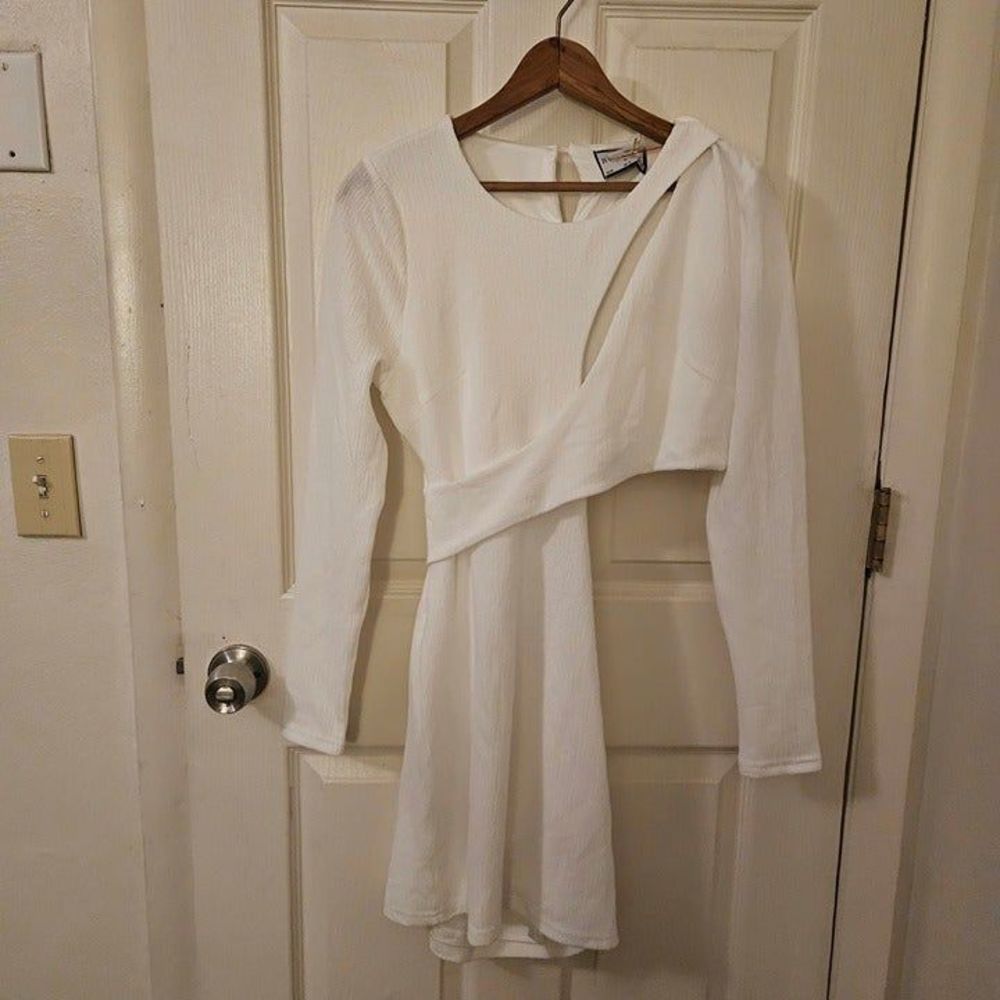 Runaway The Label Misty Mini Cutout Dress White Size 6 Sexy Bodycon Lined Dress